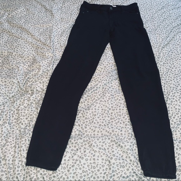 Celebrity Pink | Black | Midrise Skinny | 26 - Picture 3 of 5